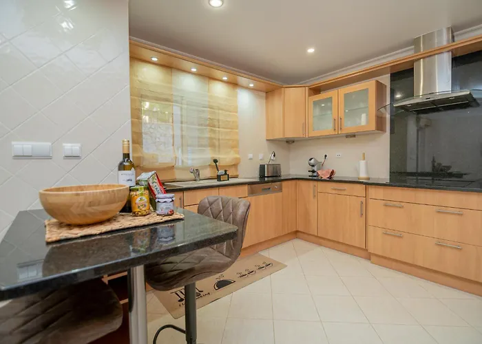 Quinta Da Boa Nova - Cheerful And Spacious 2-bedroom Duplex Vila *